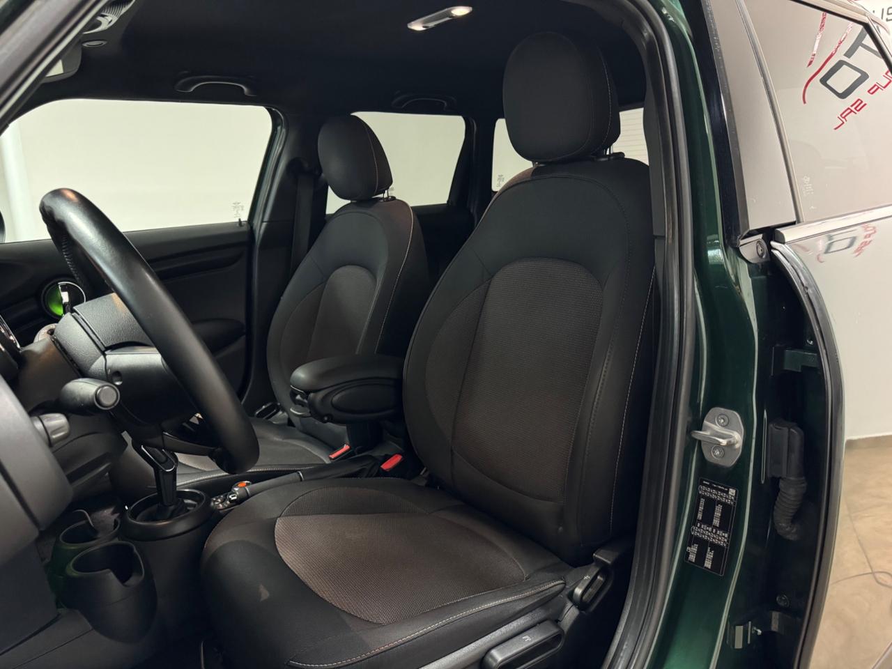 Mini Mini 1.5 Cooper D AUTOMATIC