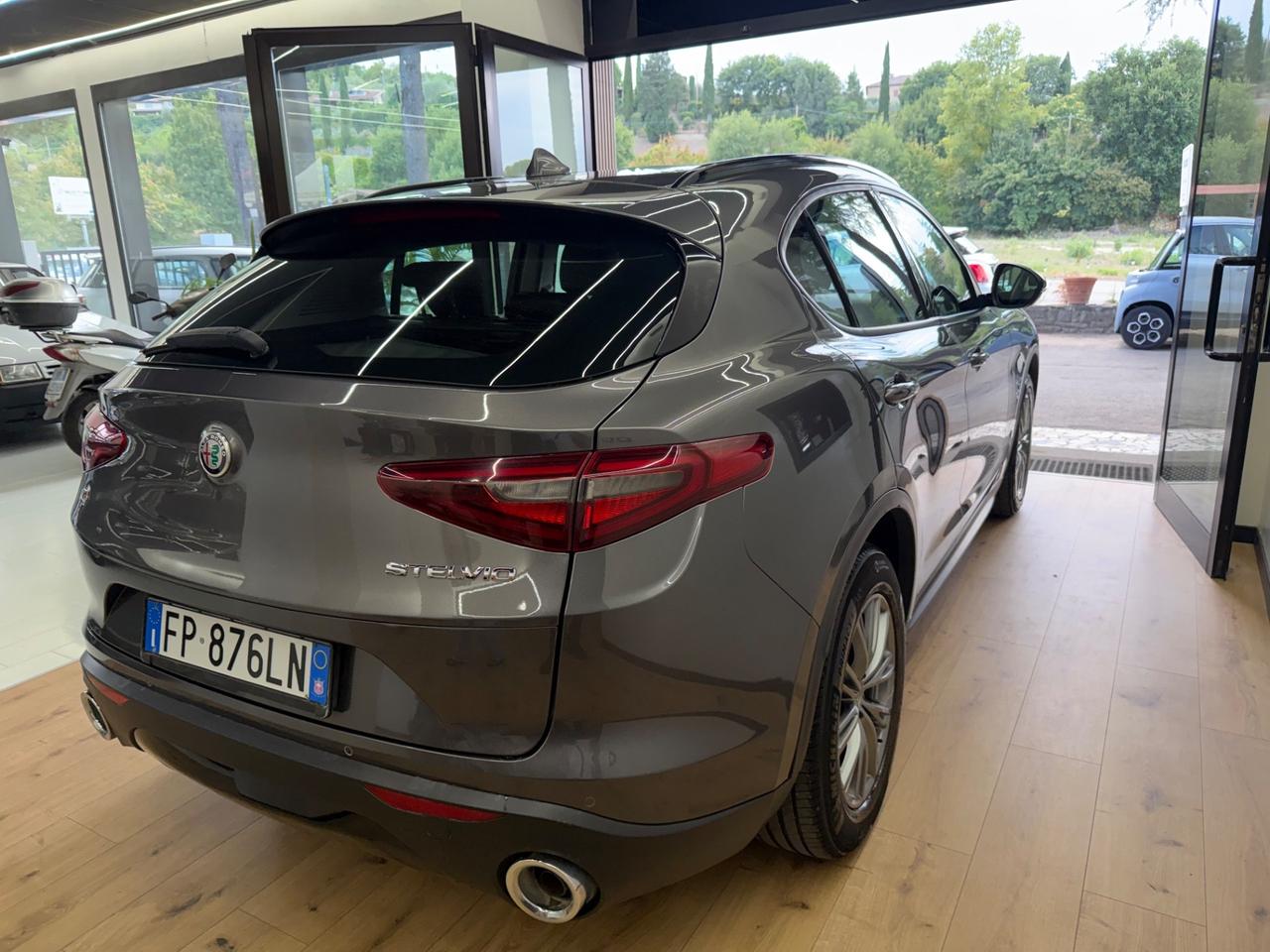 Alfa Romeo Stelvio 2.2 Turbodiesel 210 CV AT8 Q4 Business
