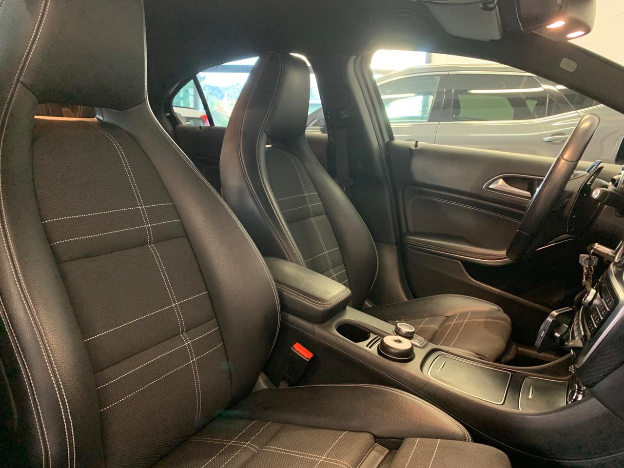 Mercedes-benz A 200 d Automatic 4Matic Sport AMG Line