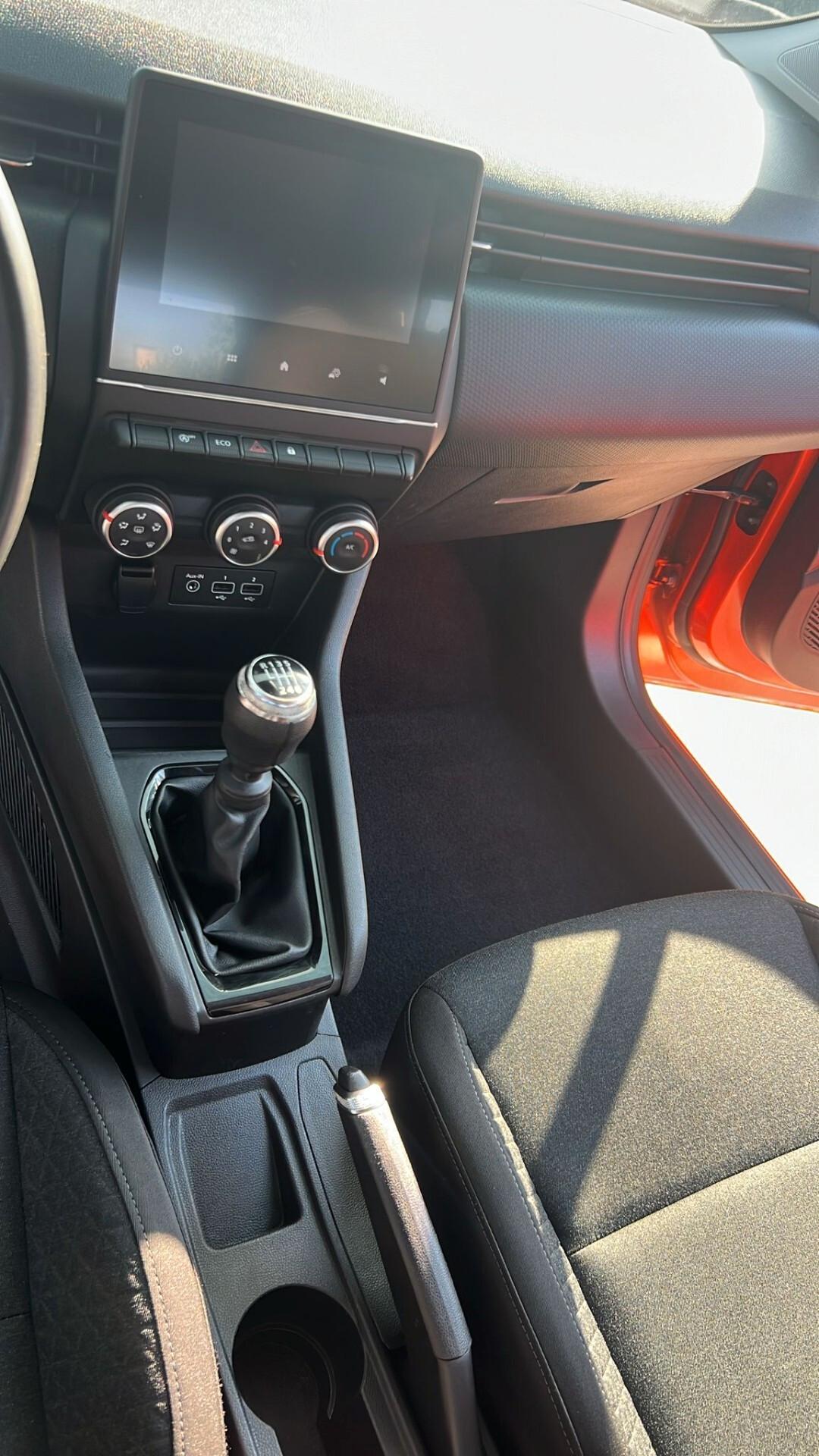Renault Clio TCe 100 CV GPL 5 porte Equilibre N1 4 Posti Iva Esposta