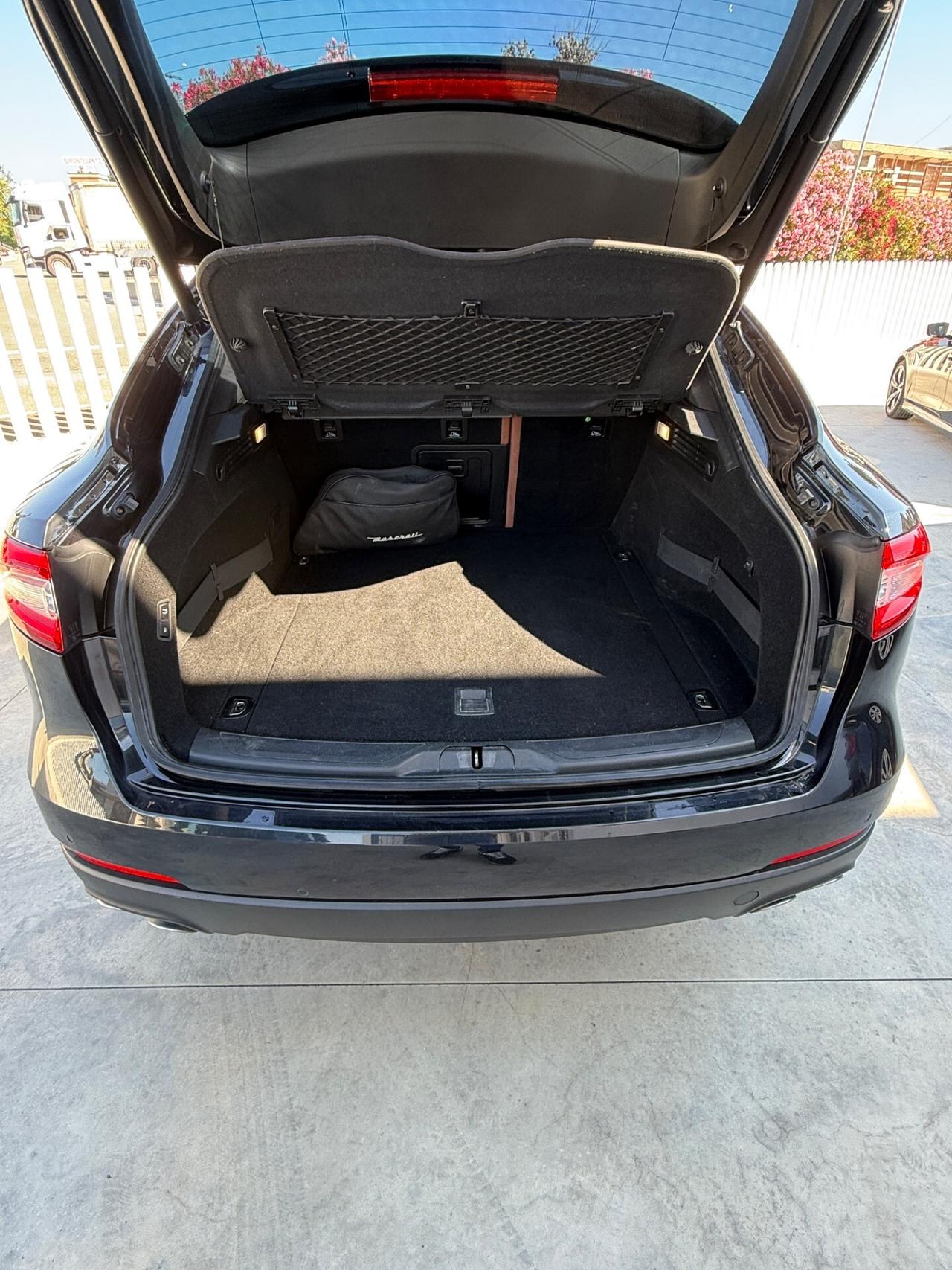 Maserati Levante V6 Diesel 250 CV AWD