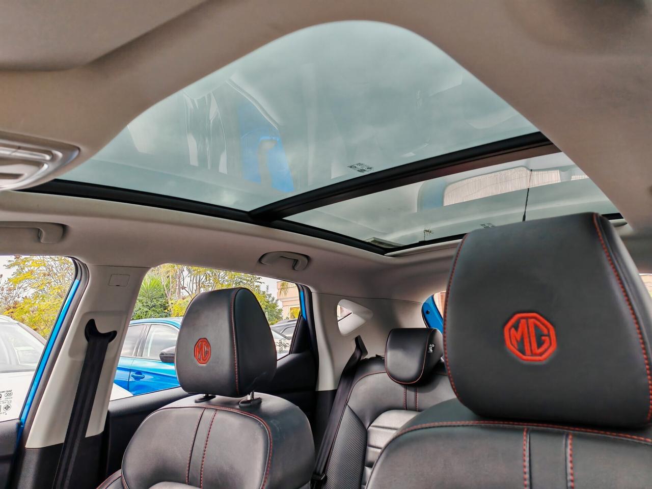 Mg ZS 1.0T-GDI tetto pelle navig cam Luxury