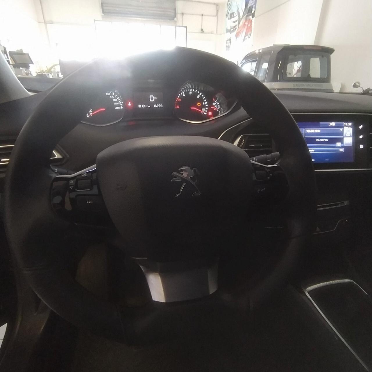 Peugeot 308 BlueHDi 100 S&S Access