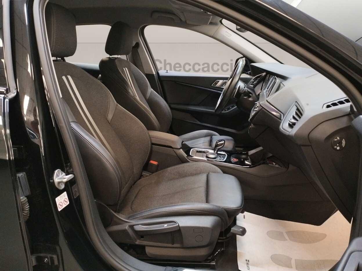 BMW 118 d Serie 1 F40 Sport auto