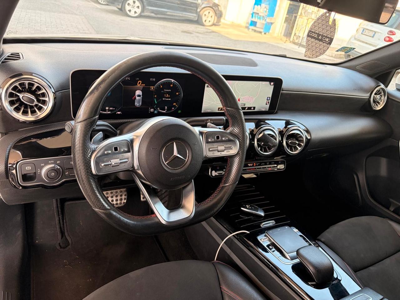 Mercedes-benz A 200 Automatic Premium AMG, VETRI PRIVACY, CERCHIO 18 PREZZO VERO!!!