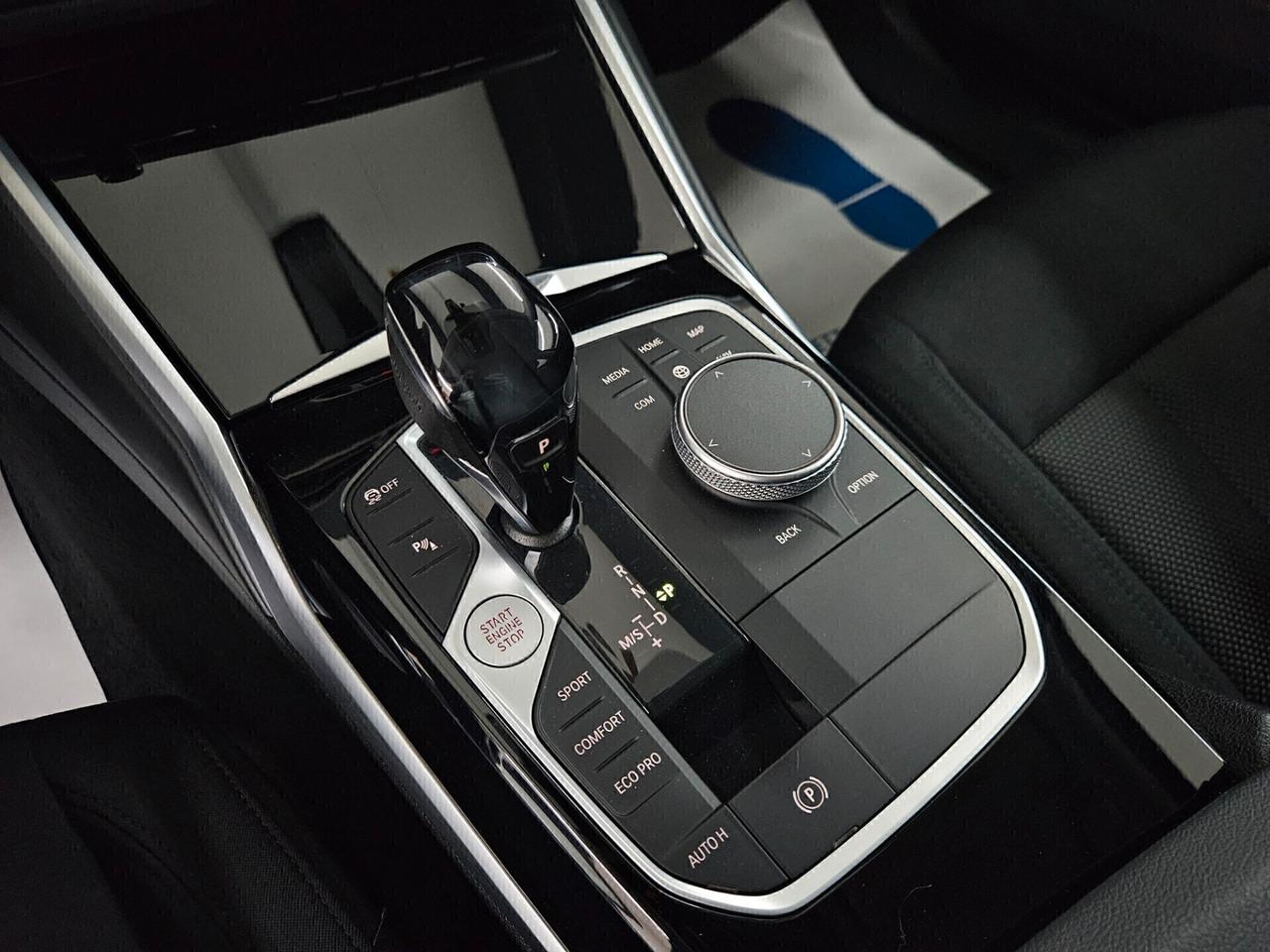 BMW 318 d Touring mhev Business Advantage auto