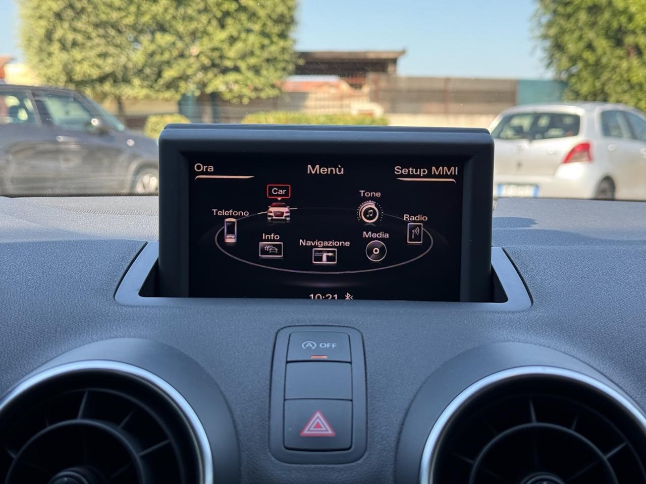 AUDI A1 2013 1.6 TDI 90cv Admired