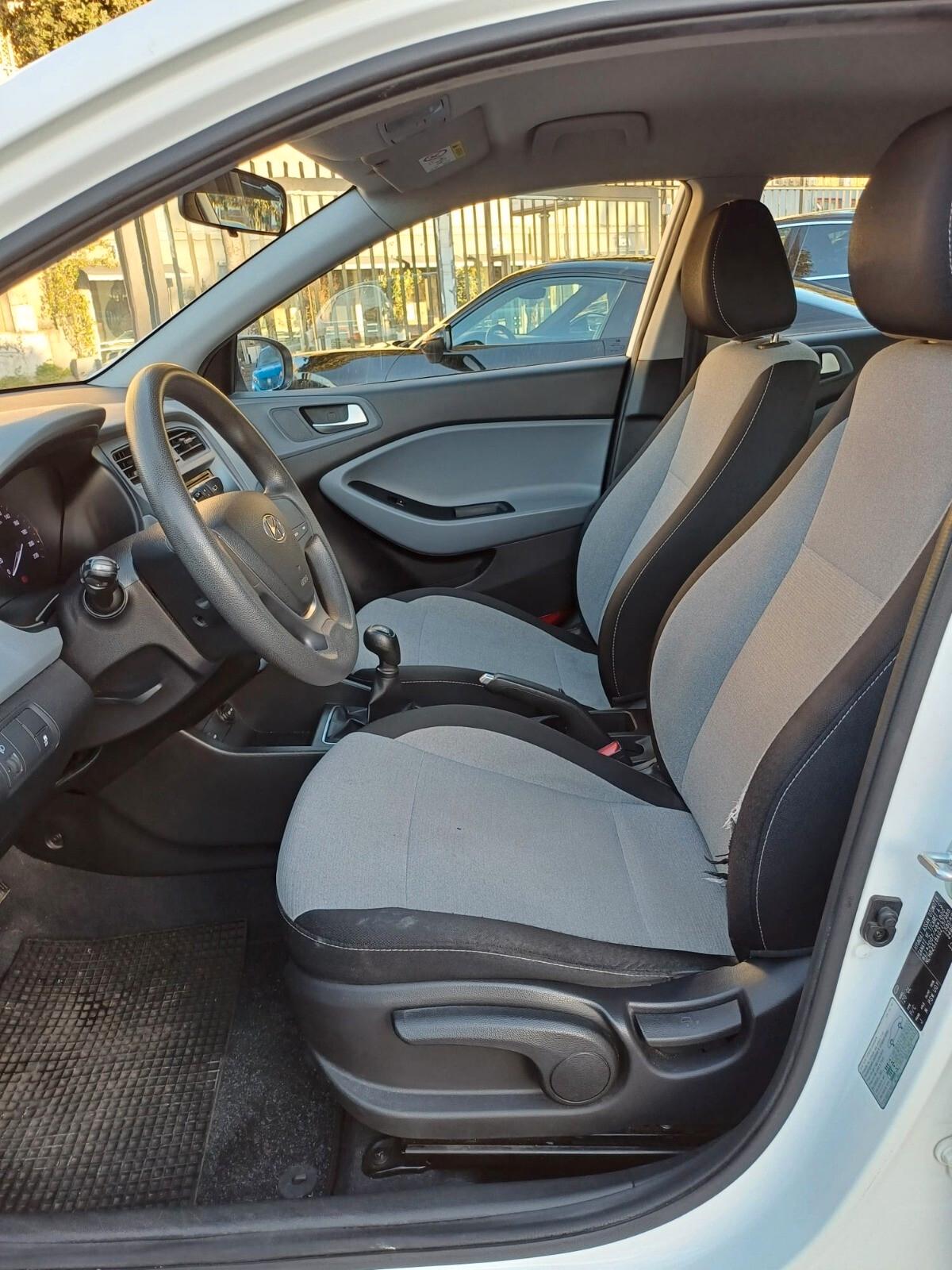 Hyundai i20 1.2 84 CV 5 porte Comfort