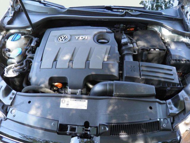 VOLKSWAGEN Golf VOLKSWAGEN GOLF 1.6 TDI 5P COMFORTLINE