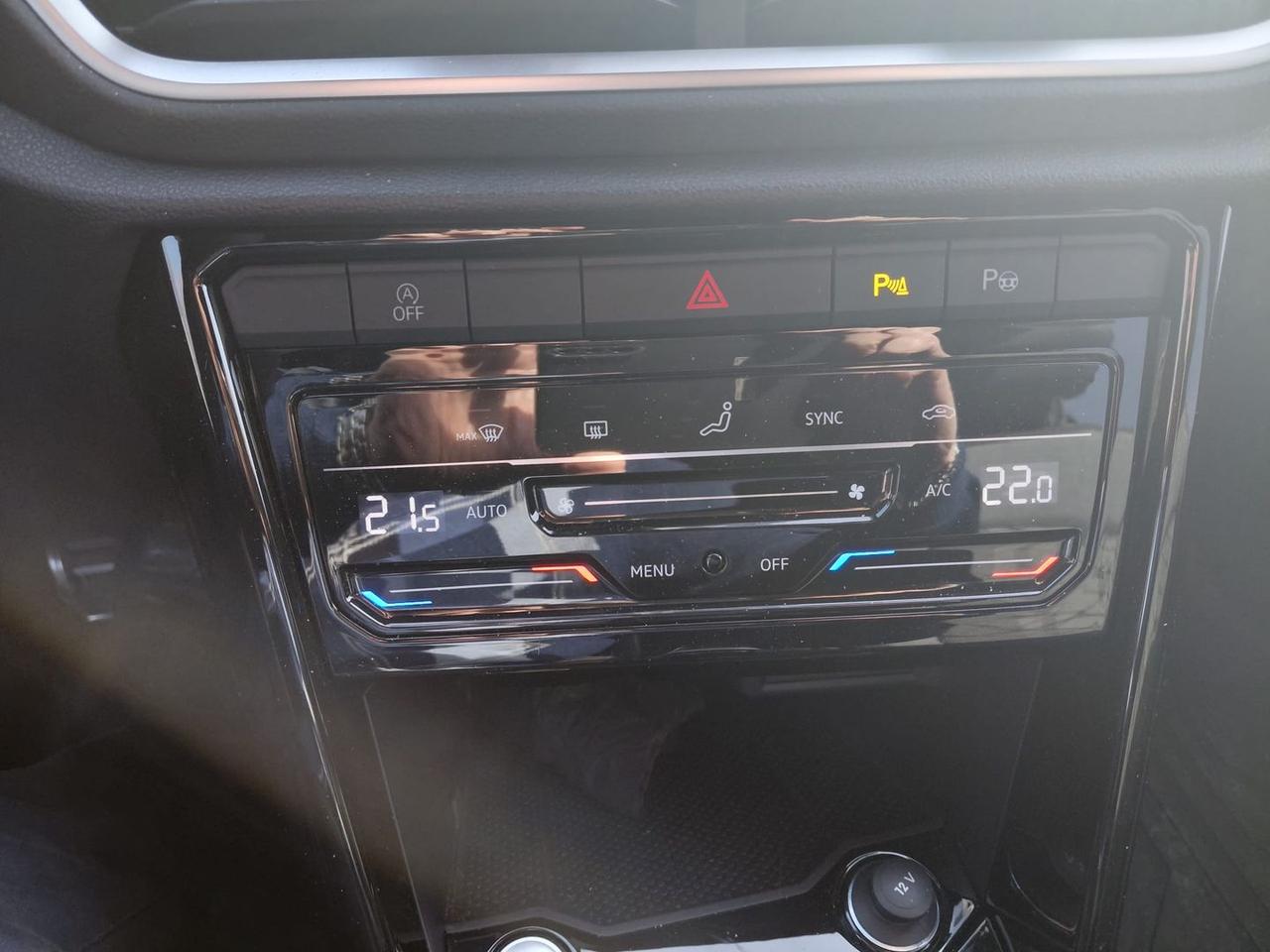 Volkswagen T-Roc EDITION PLUS 1.5 TSI #9332