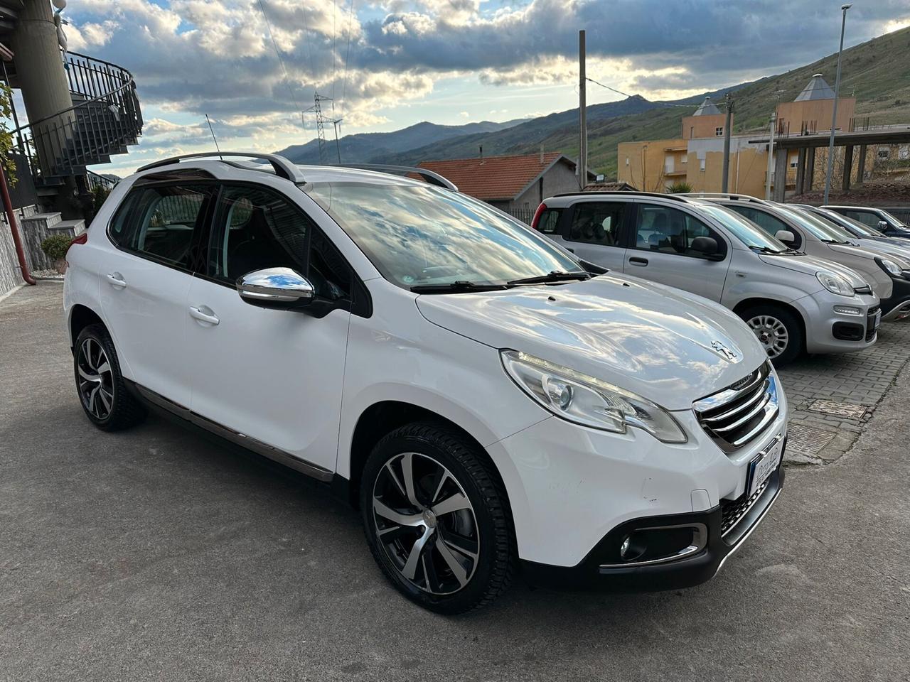 Peugeot 2008 BlueHDi 100 Allure