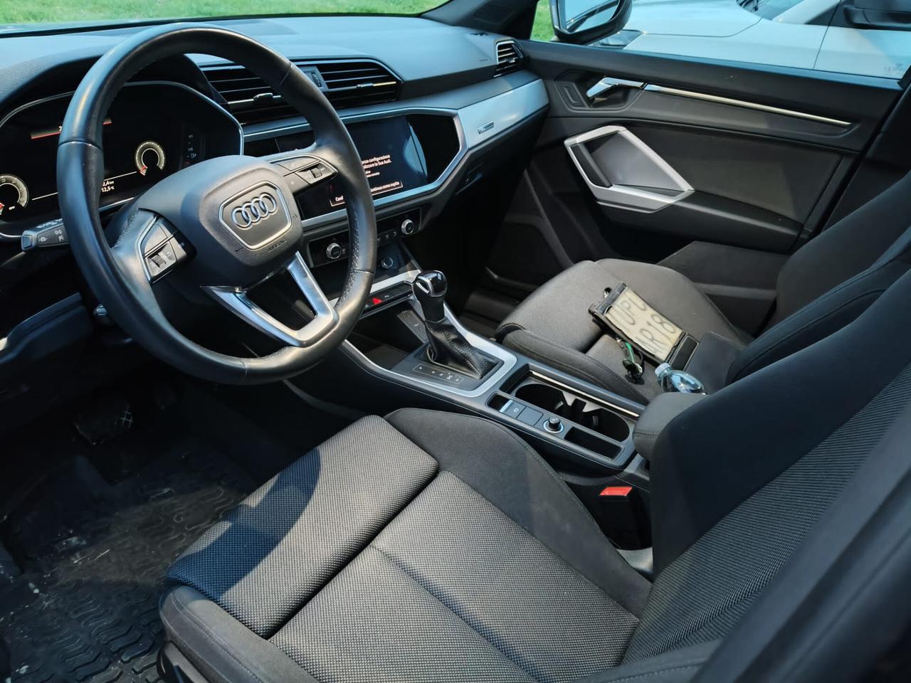 Audi Q3 SPB 40 TDI quattro S tronic Identity Black