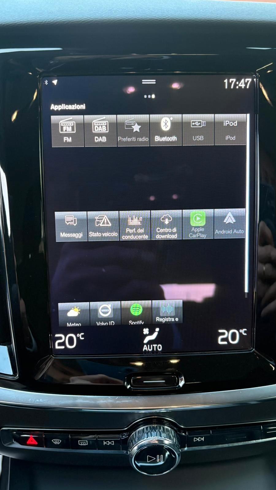 Volvo V60 B4 (d) Geartronic Momentum Business Pro