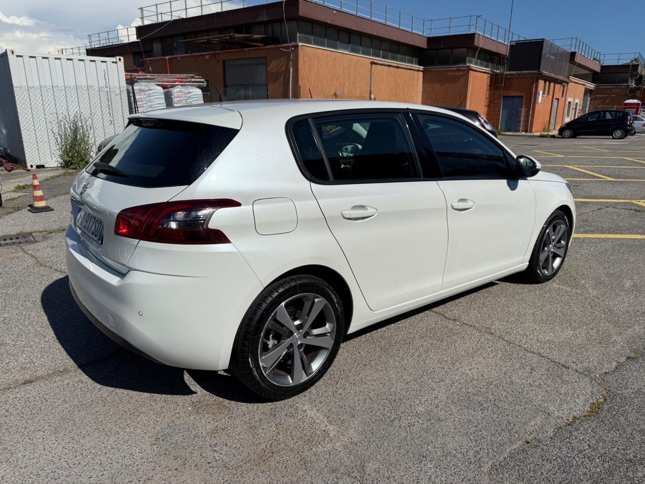 Peugeot 308 BlueHDi 130 S&S Active