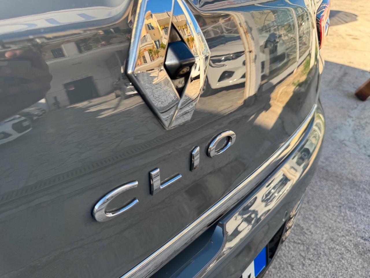 Renault Clio1.5 DCI MOSCHINO FARI FULL LED 2019