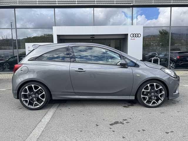 Opel Corsa 1.6 Turbo Coupé OPC