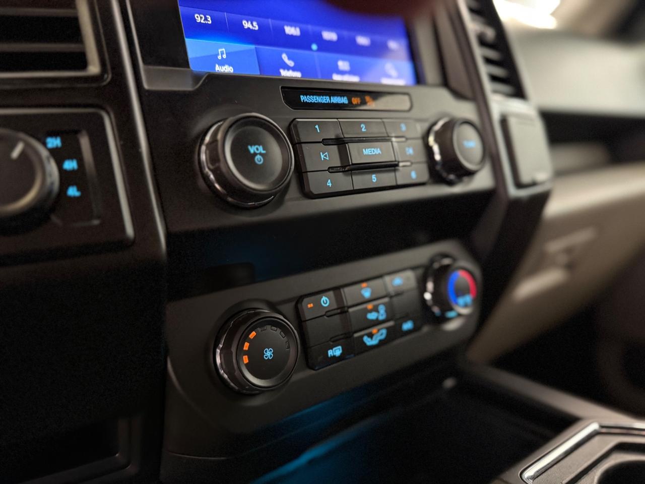 Ford F-150 Raptor STX 3.5 L V6 EcoBoost