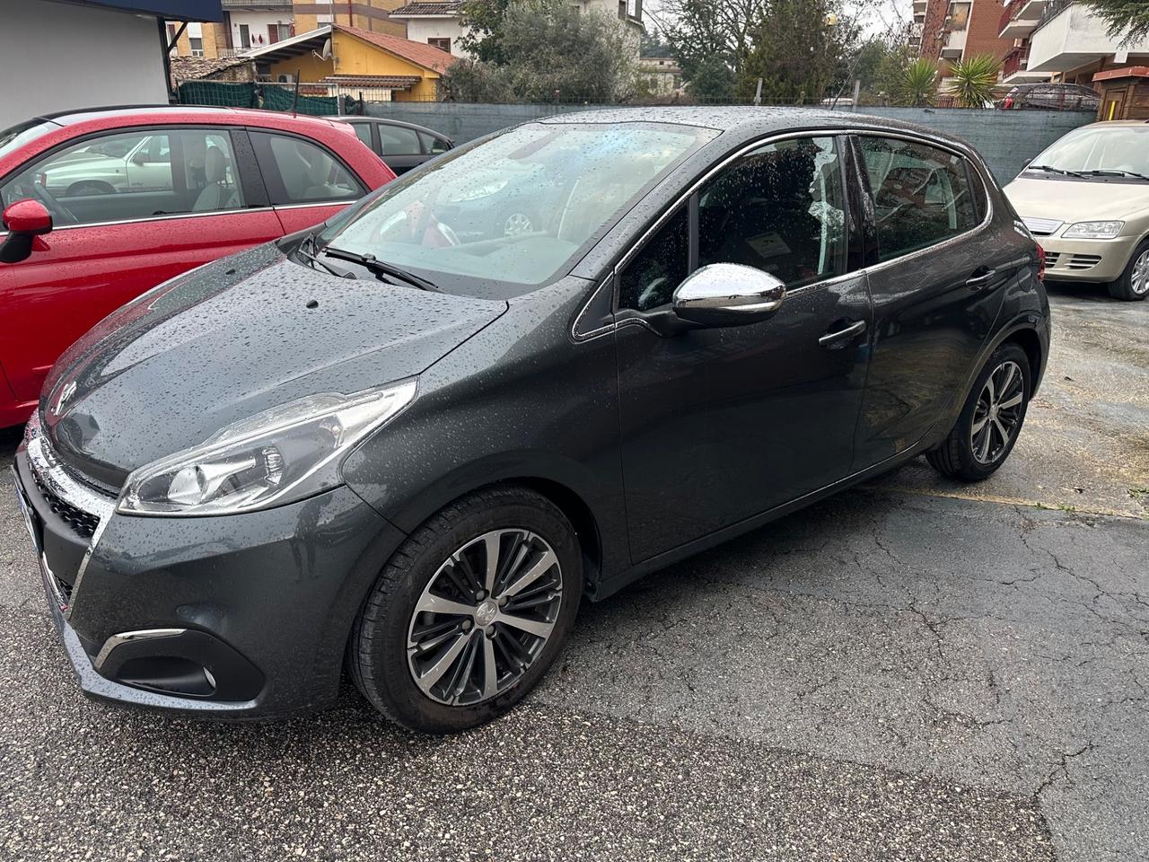 Peugeot 208 PureTech 82 5 porte Allure 1.2 benz unico proprietario