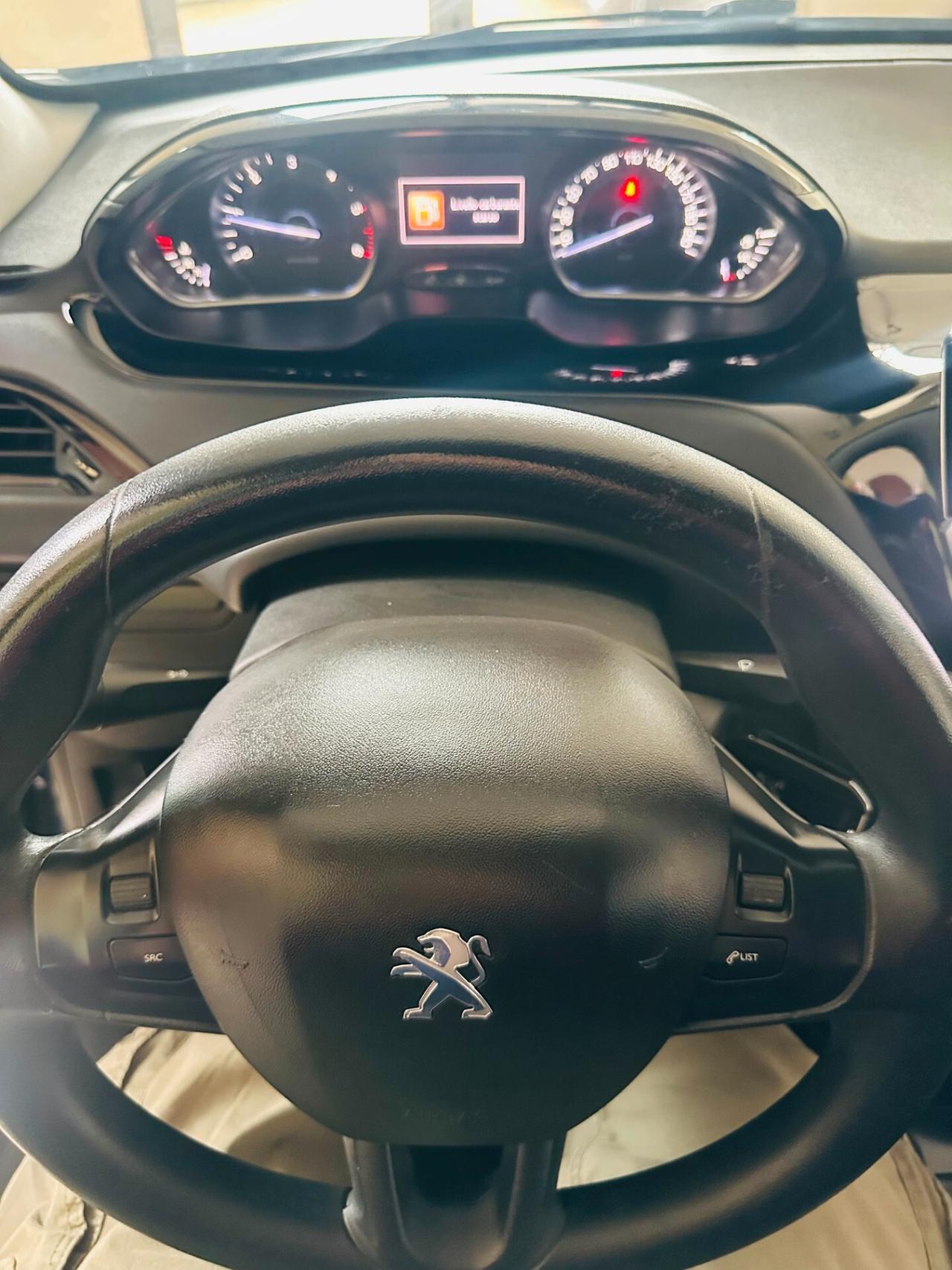 Peugeot 208 1.6 e-HDi 92 CV Stop&Start 5 porte Allure