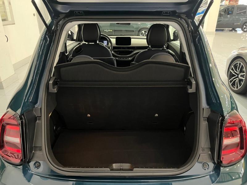 FIAT 500e Berlina 23,8 kWh Action