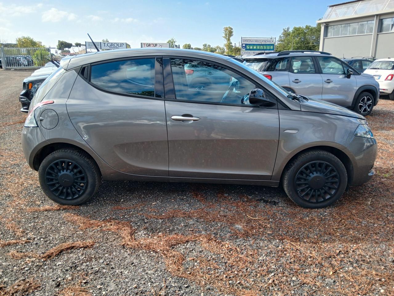 Lancia Ypsilon 1.0 FireFly 5p S&S Hybryd Gold