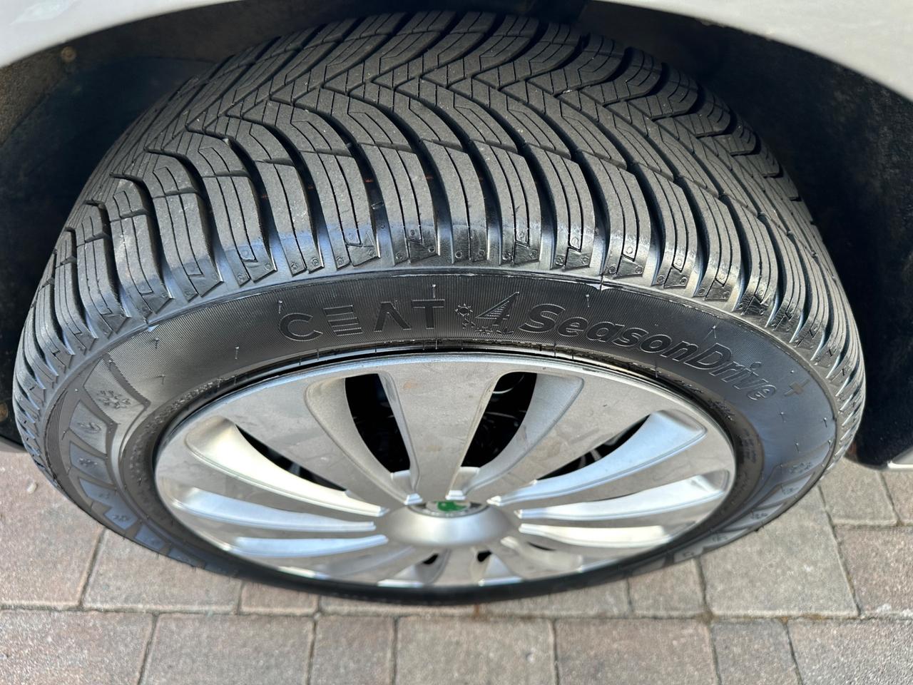 Skoda Octavia 2.0 TDI 4x4 Wagon Elegance