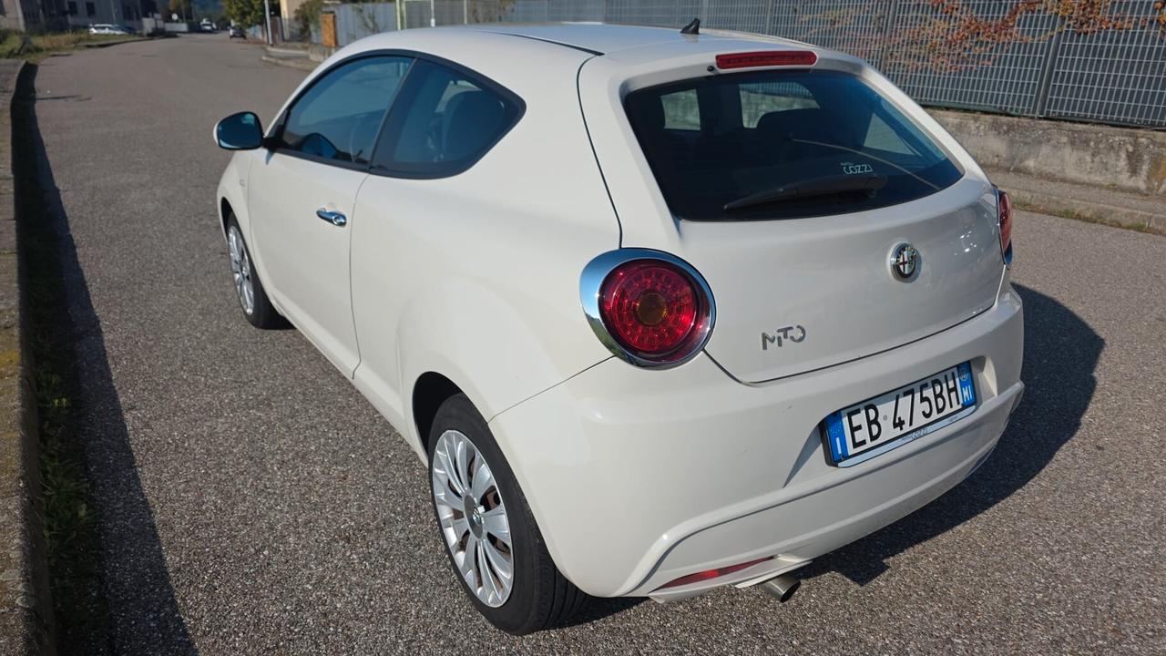 Alfa Romeo MiTo 1.4 78 CV Distinctive Sport Pack
