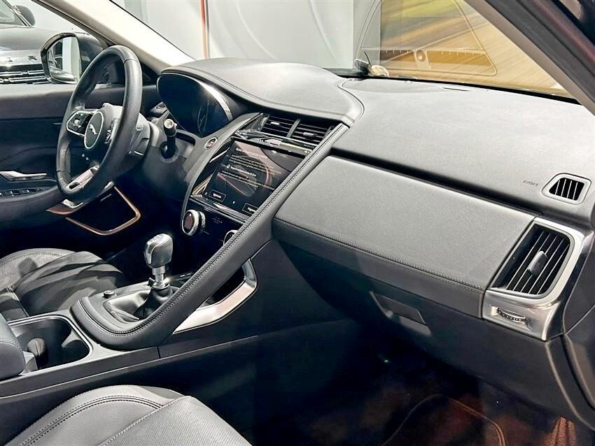 Jaguar E-Pace 2.0D I4 163 CV SE