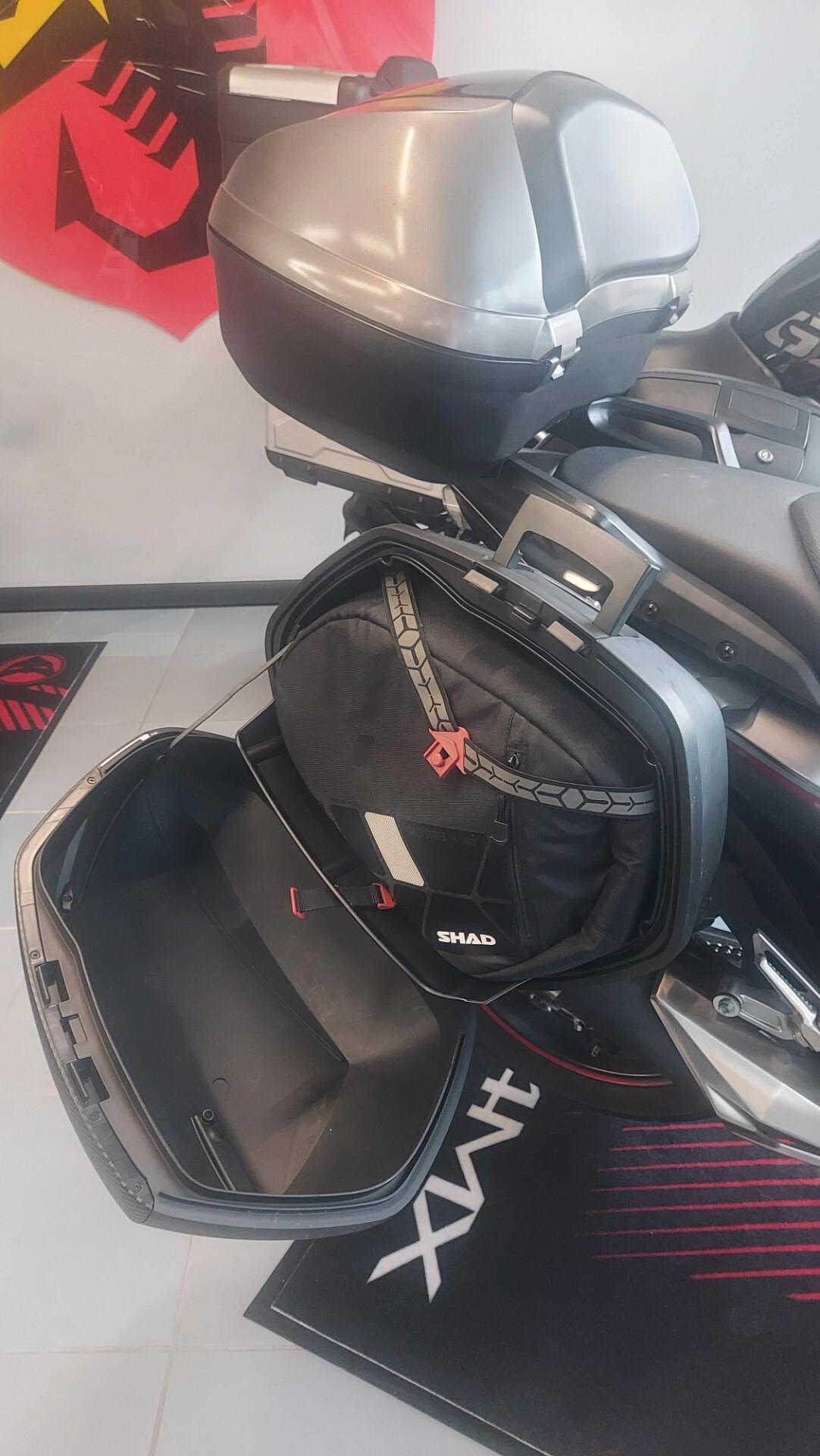 Honda Integra 750 S - Fari Led - Tris Bauli