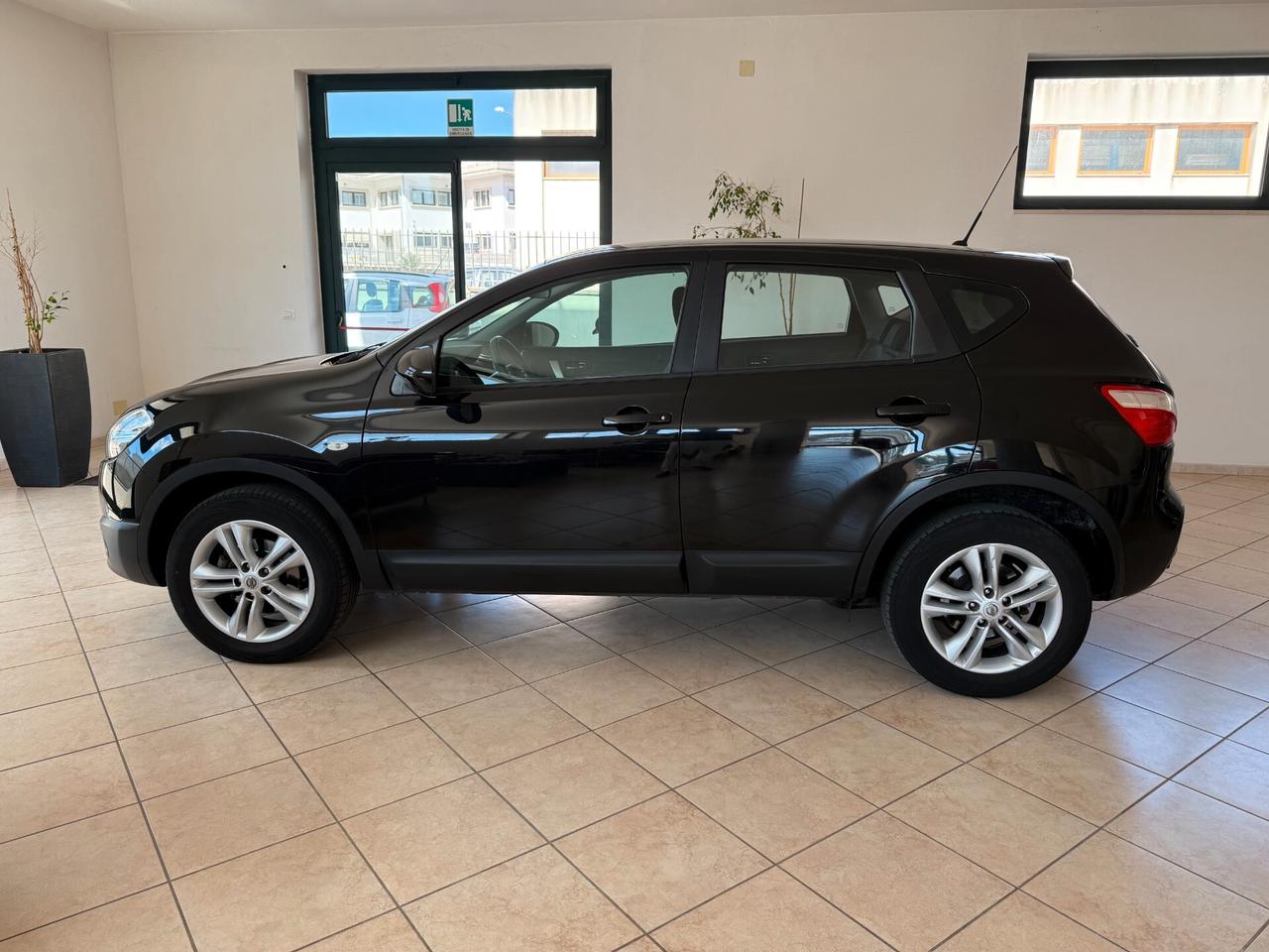 Nissan Qashqai 2.0 dCi DPF 4WD aut. Acenta
