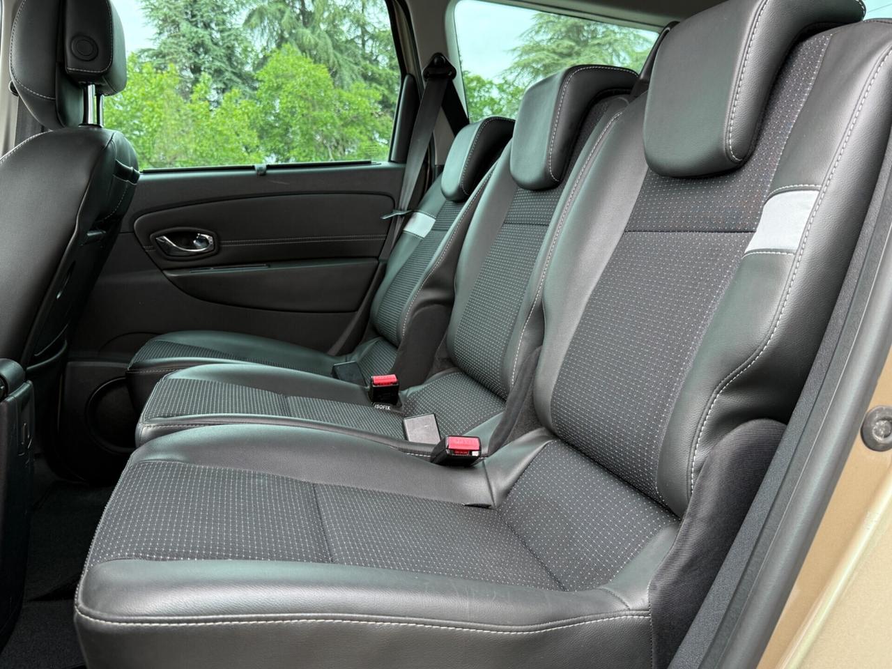 Renault Scenic XMod 1.5 dCi