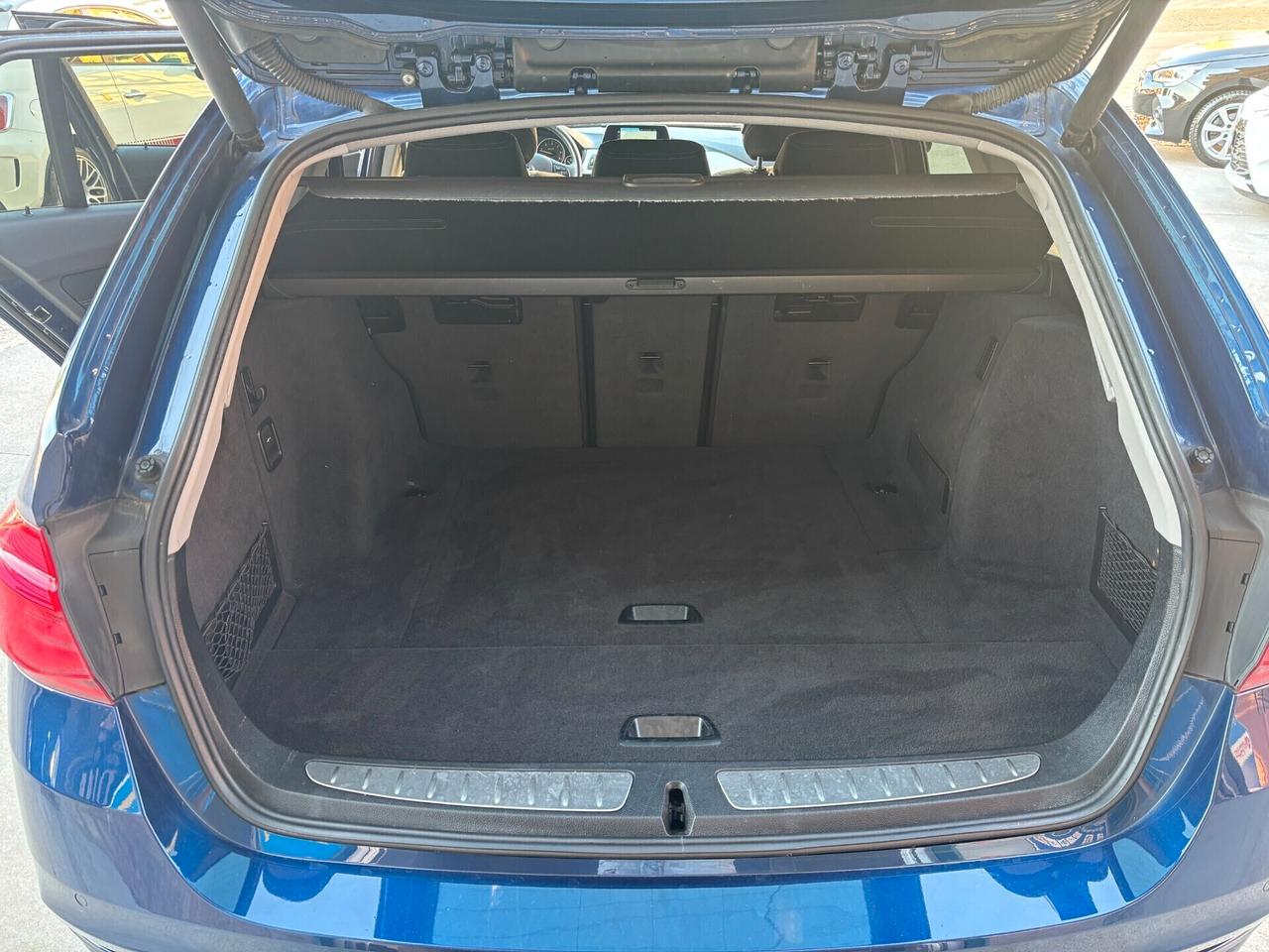 Bmw 318d Touring Business Advantage - 2019