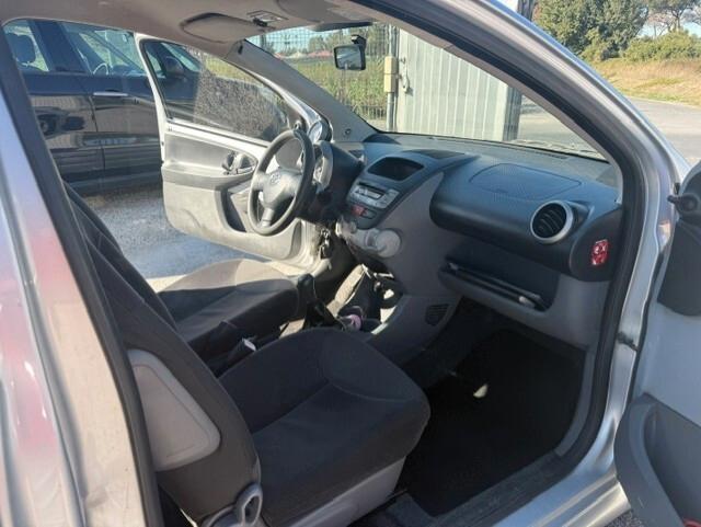 Toyota Aygo 1.0 12V VVT-i 3 porte Sol