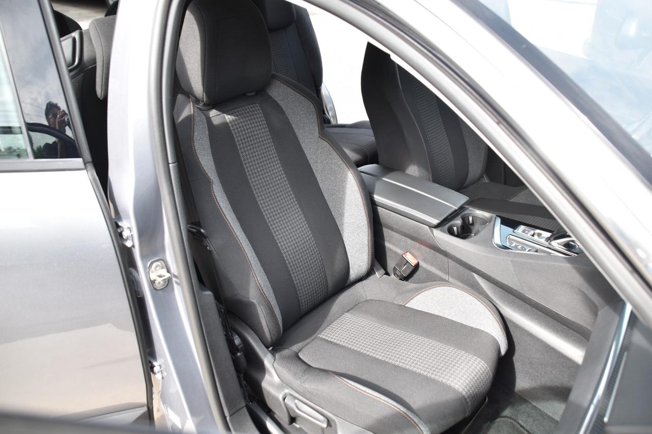 Peugeot 5008 BlueHDi 130 S&S Active Pack