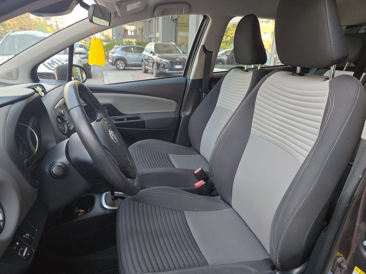 TOYOTA Yaris 5p 1.5h Active
