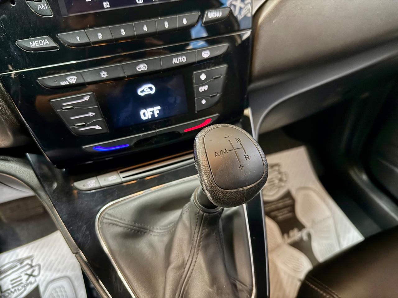 Lancia Ypsilon 0.9 TwinAir 85cv Autom