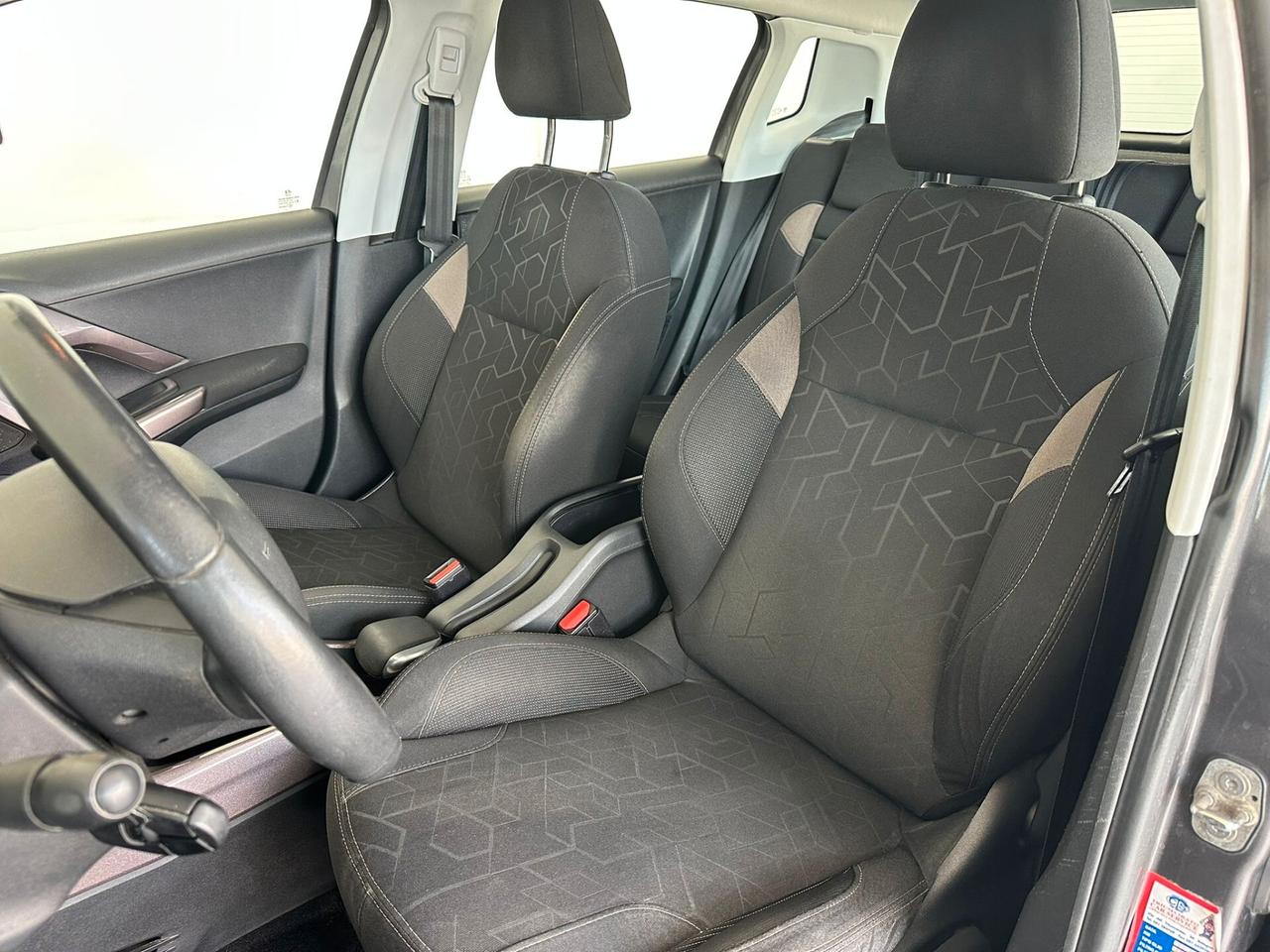 Peugeot 2008 BlueHDi 75 Active 2015