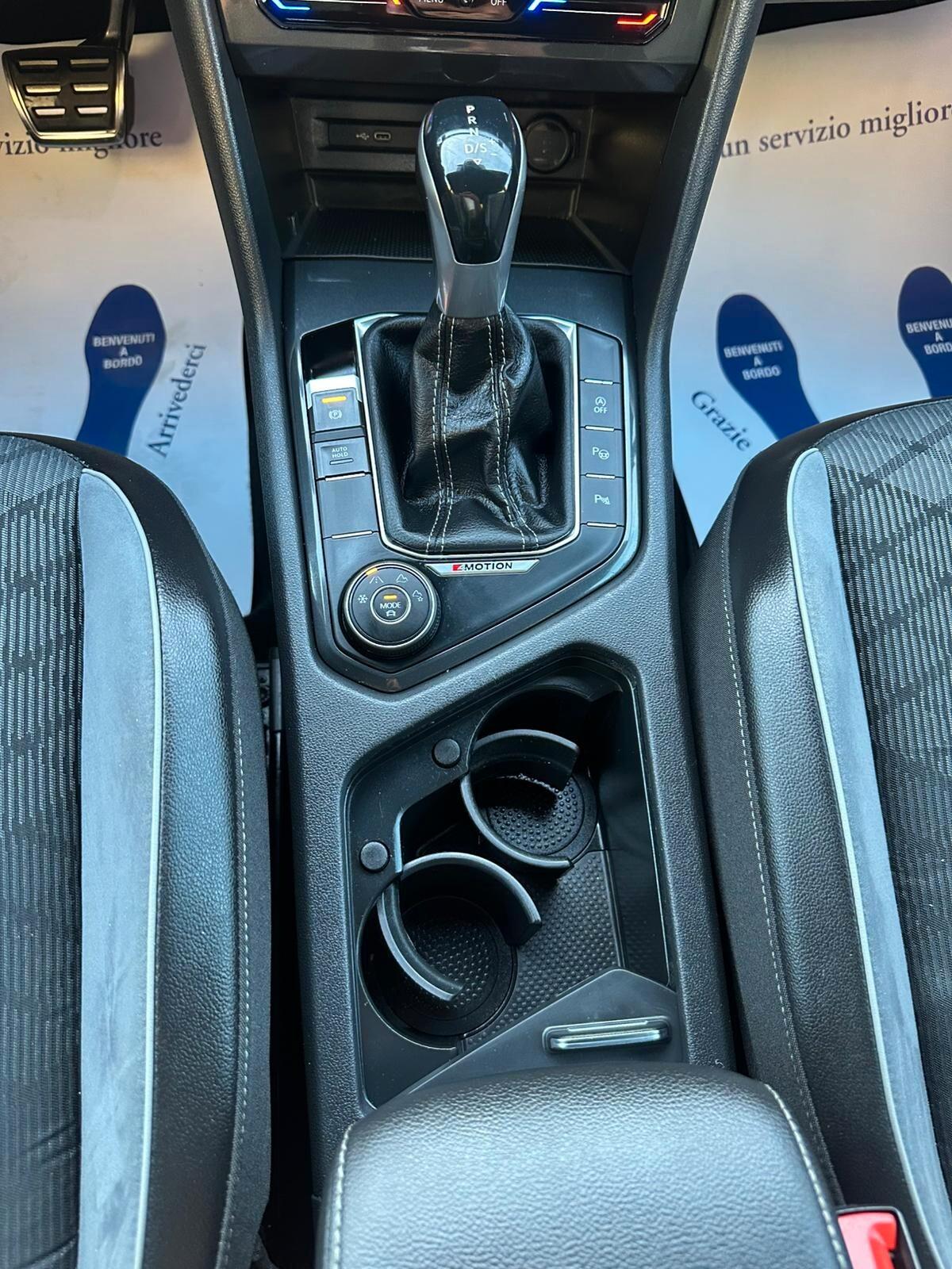 Volkswagen Tiguan 2.0 TDI 150 CV SCR DSG 4MOTION R-Line