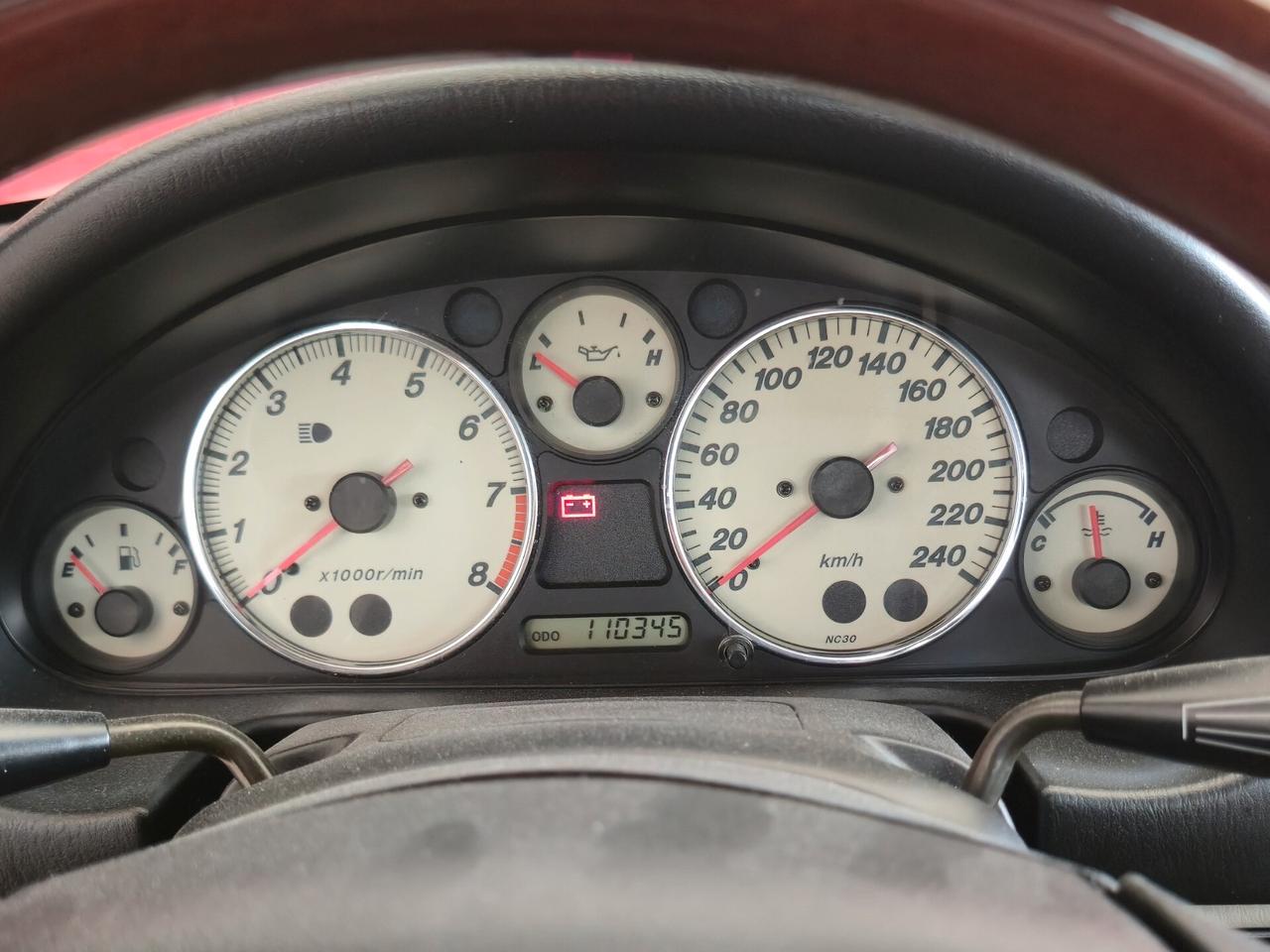 Mazda MX-5 1.8i 16V - Hard Top - Nardi Torino