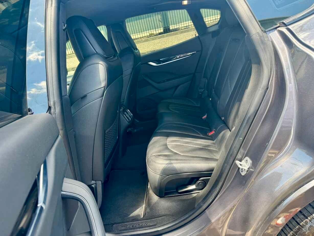 MASERATI LEVANTE MHEV 330 CV AWD GT