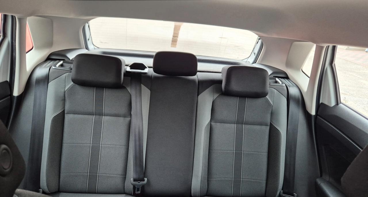 Volkswagen Polo 1.0 TGI 5p. BlueMotion R.Line esterno