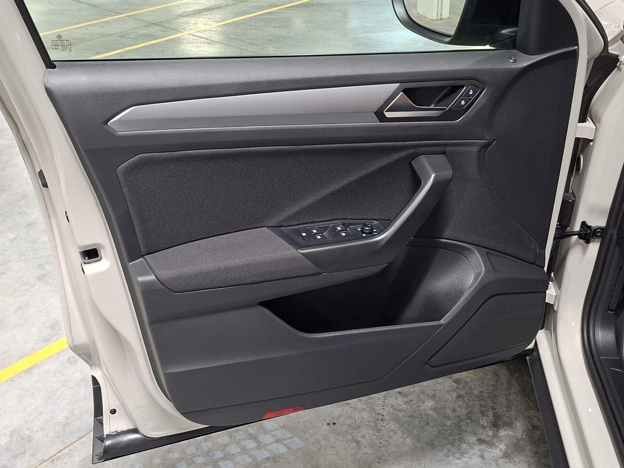 Volkswagen T-Roc 1500 TSI ACT 150CV Sport Km.0