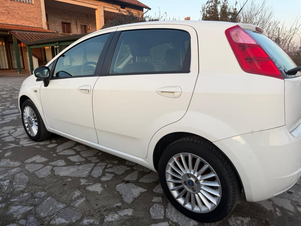Fiat Grande Punto 1.4 5 porte Fun neopatentati