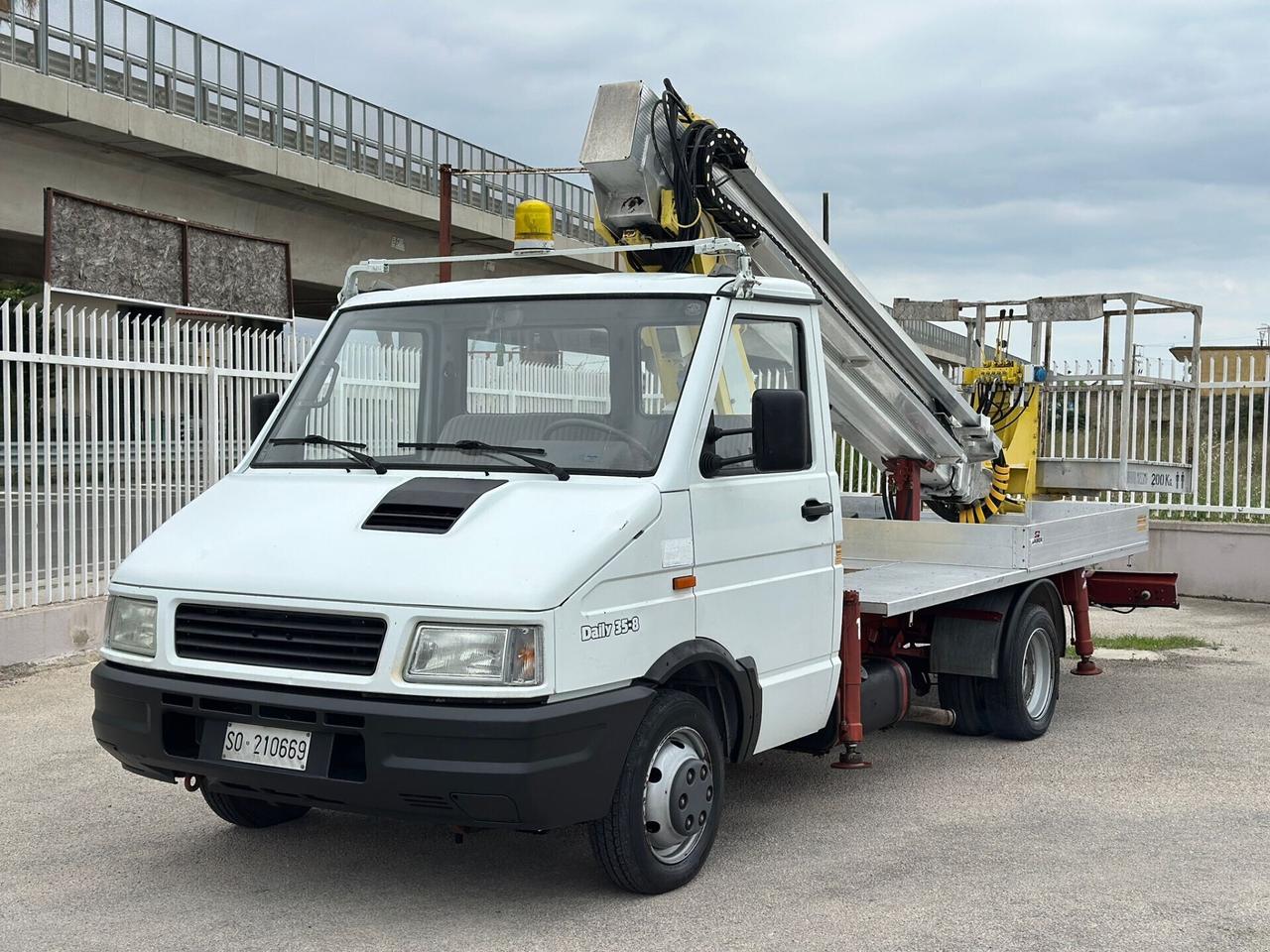 Fiat Daily 35.8 Piattaforma aerea SOLO 12 MILA KM