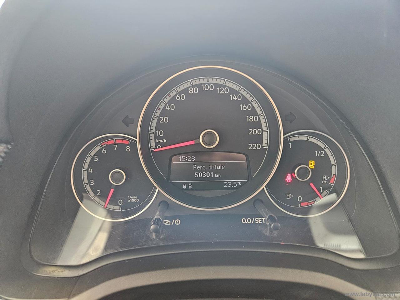 VOLKSWAGEN 1.0 5p. eco high up! BMT