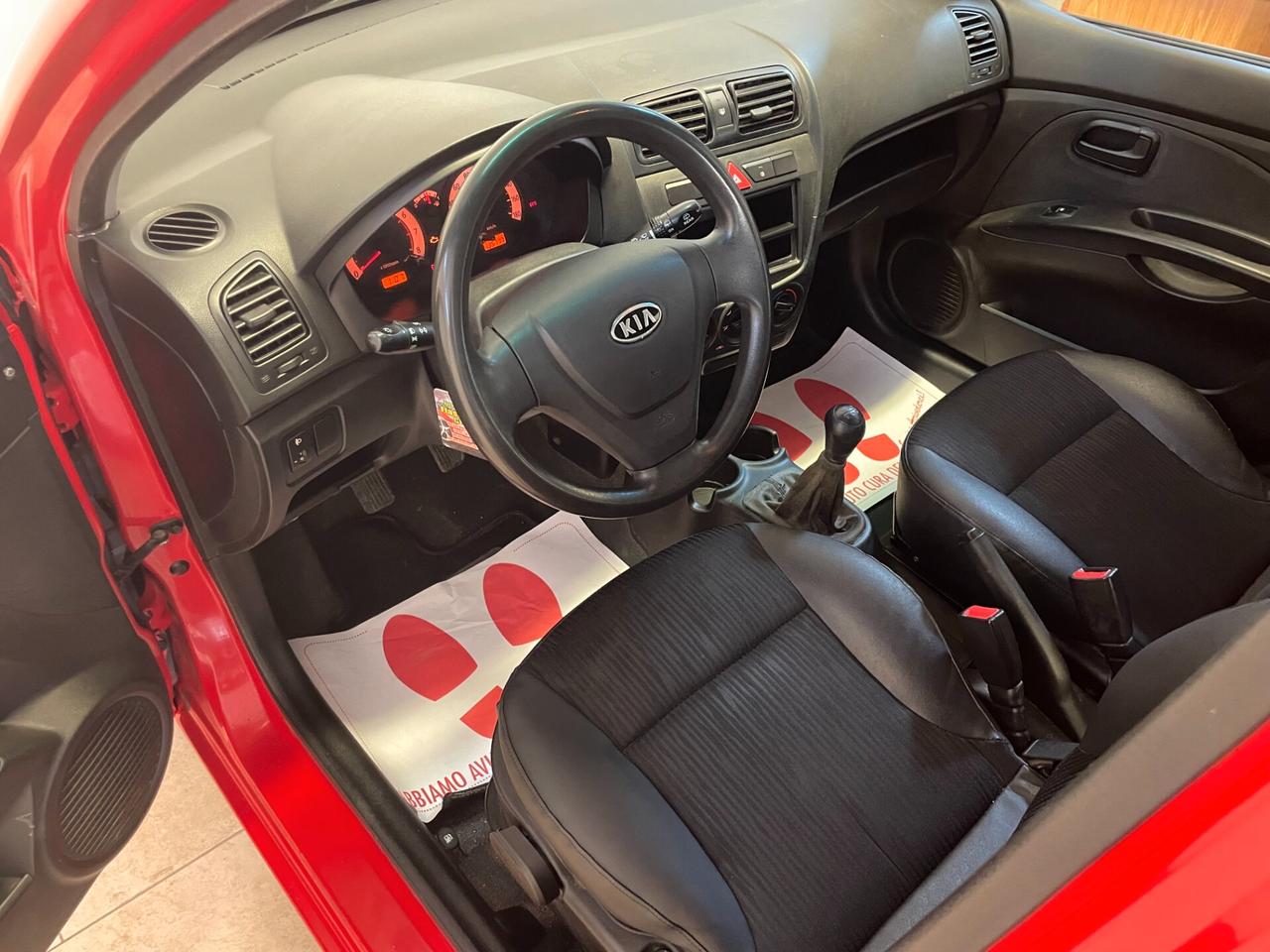 Kia Picanto 5p 1.0 Life 135.000 km! CLIMA Tagliandata Neopatentati