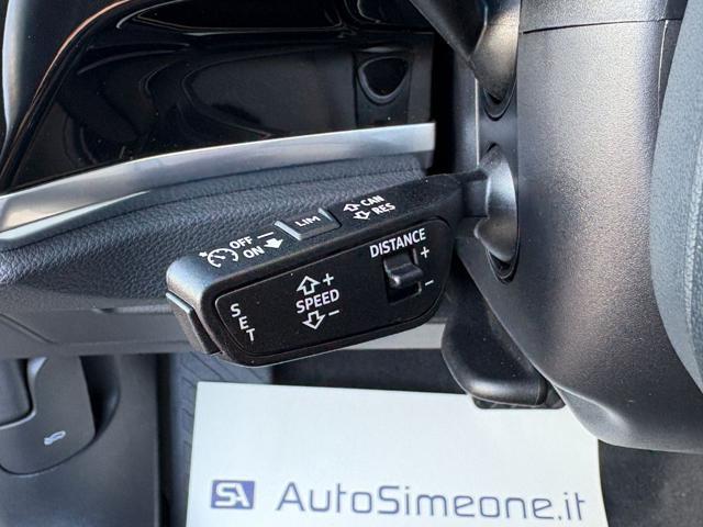 AUDI Q3 35 2.0 TDI S tronic Business Advanced COCKPIT