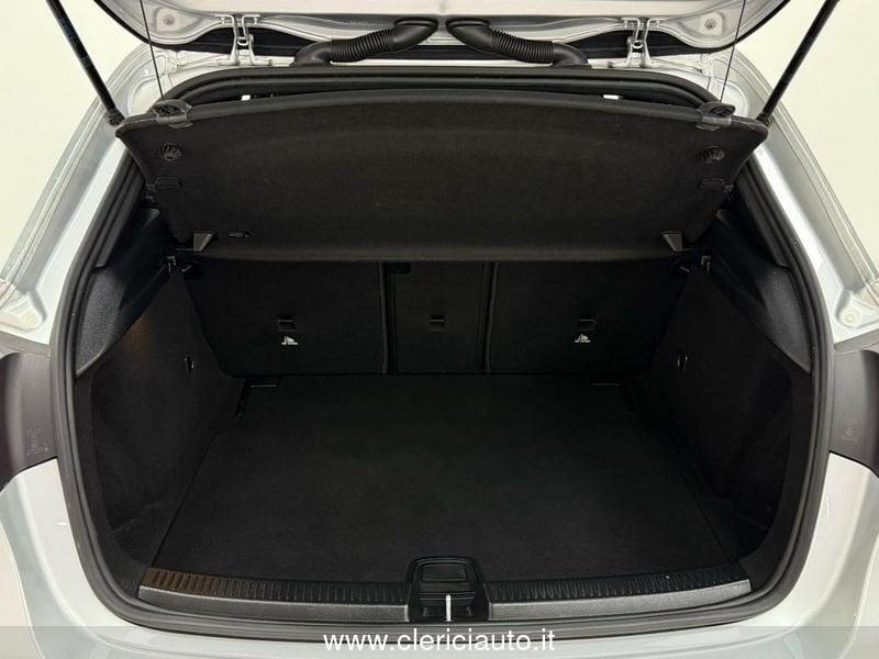 Mercedes-Benz Classe A A 250 Automatic Premium (MULTIBEAM,LUCI,BURMESTER)