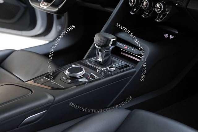 Audi R8 V10 PERFORMANCE|CARBOCERAMIC|B&O|BLACK LOOK|SCARIC
