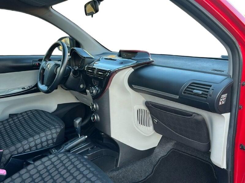 Toyota iQ 1.3 VVT-I